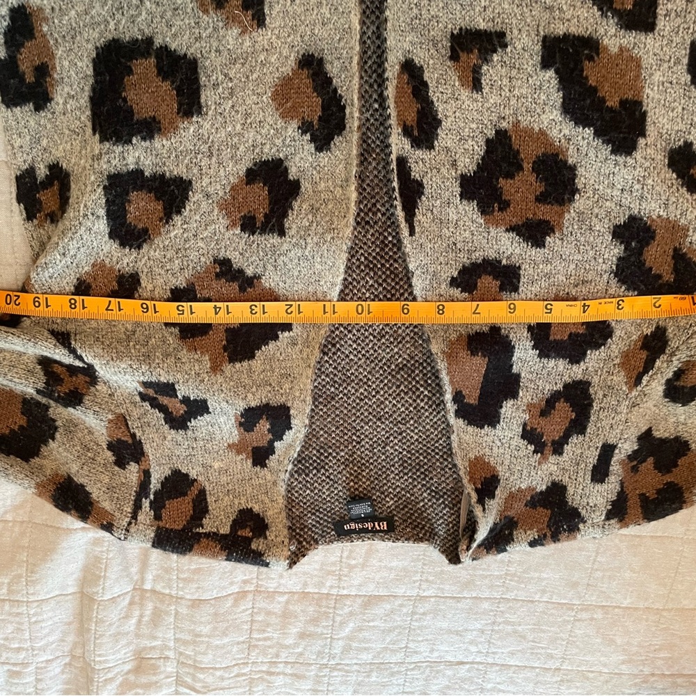 Leopard Print Cardigan - Picture 6 of 7